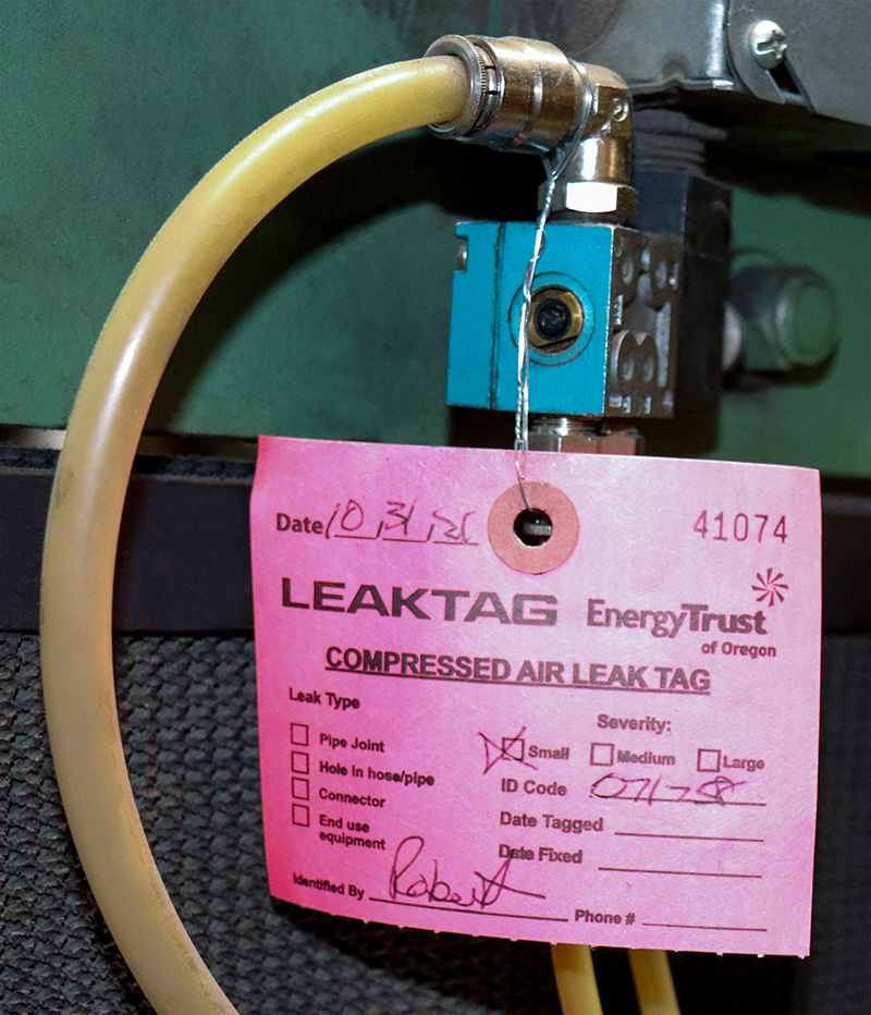 Compressed air leak tag Compressed air leak tag