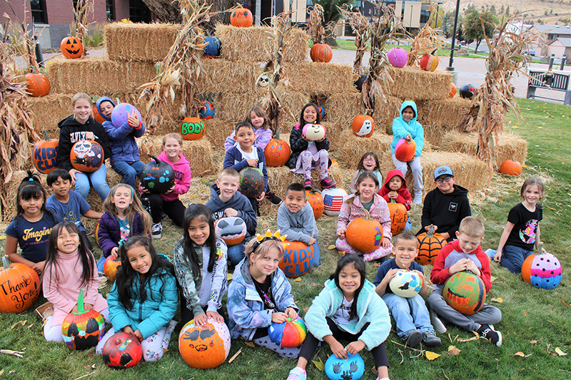 Kids Club with their pumpkins